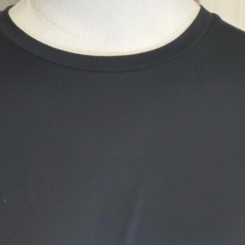 TRAVIS MATHEW‎ Black Long Sleeve Top Shirt Crew Lightweight Size M Golf Casual